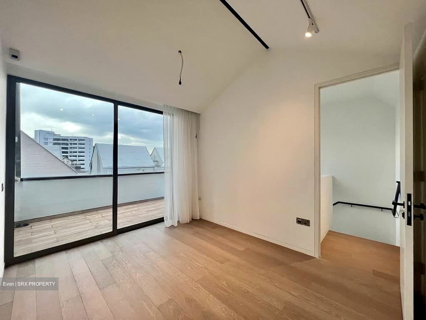 10 Evelyn (D11), Apartment #595394941
